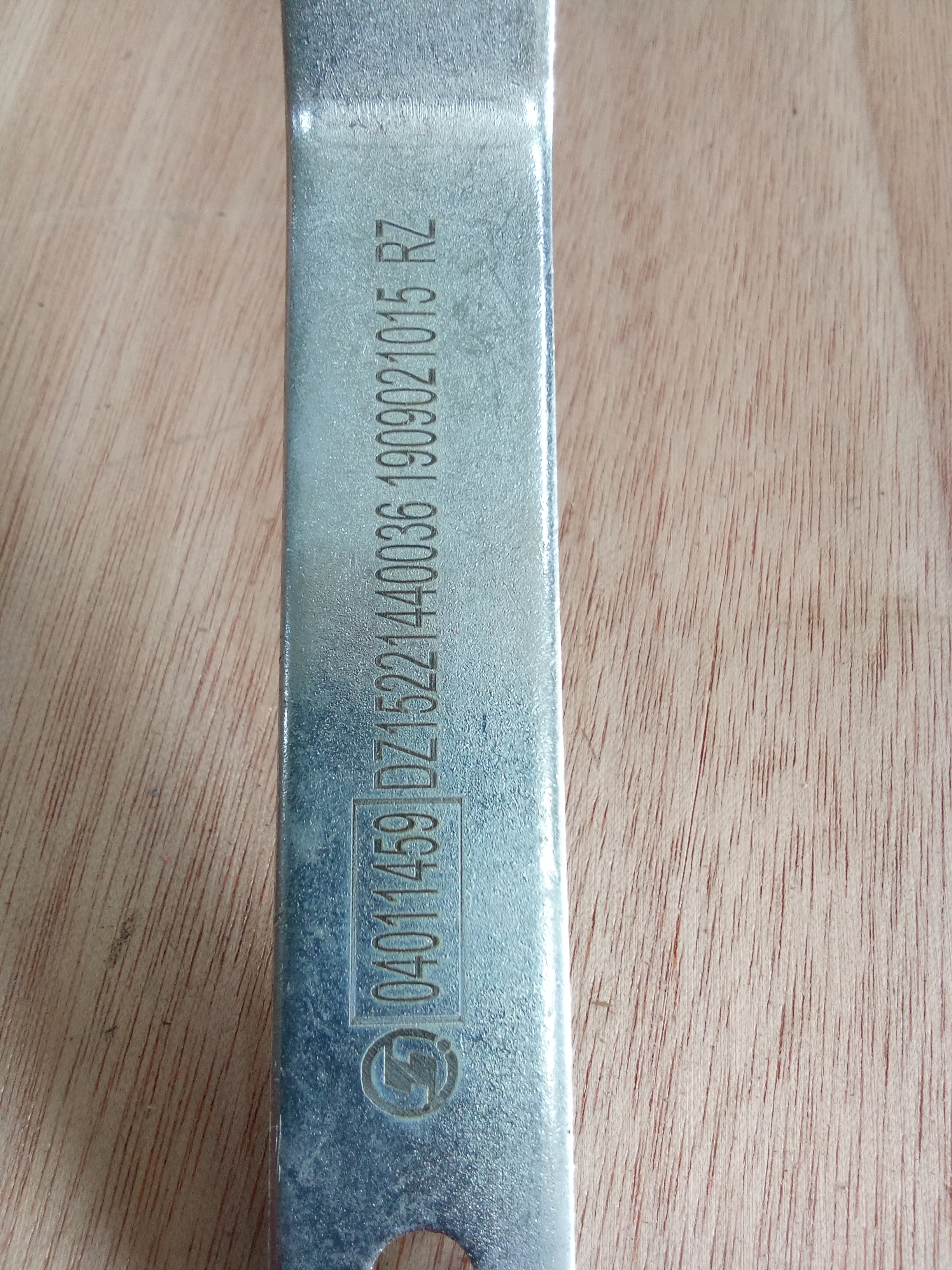 Кран уровня пола кабины задний левый SHACMAN DZ15221440036 Техноиндустрия Челябинск