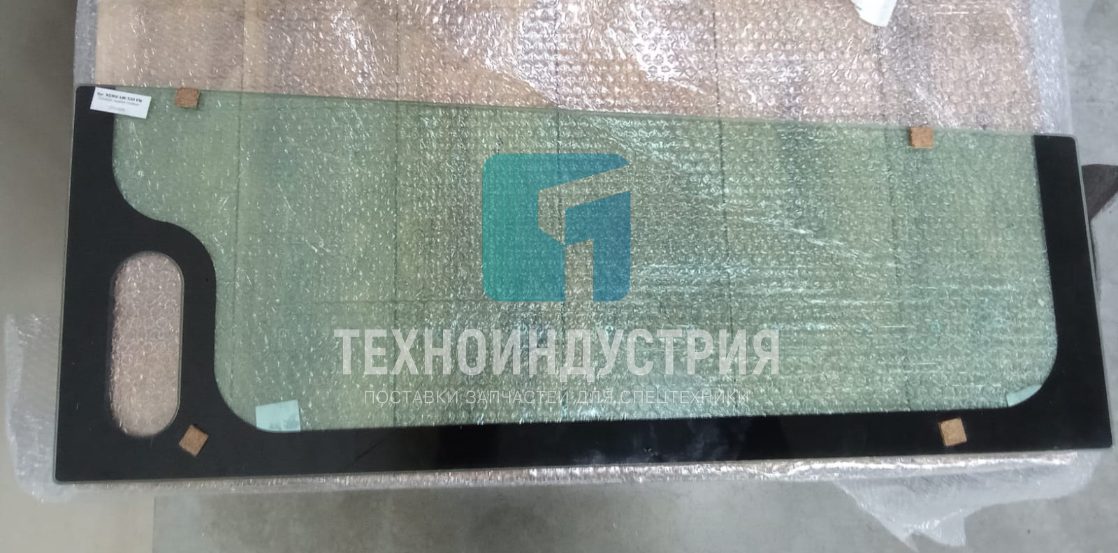Стекло правое заднее кабины XCMG  252910810 Техноиндустрия Челябинск